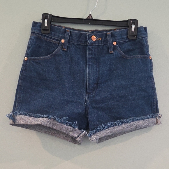 Wrangler Blue Jean Shorts with Distressed Frayed Hem Size 29/8 - Picture 1 of 11